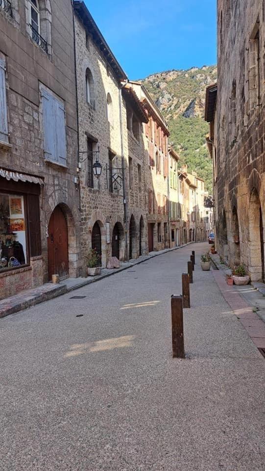 Maison Les Ramparts Villefranche-de-Conflent Exterior photo